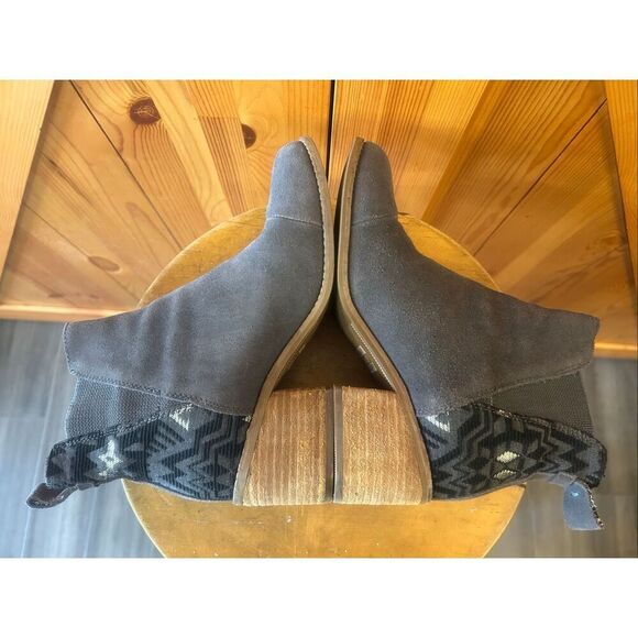 Toms Esme Forged Iron Suede Jacquard Chelsea BOOTS Size 7.5 - Picture 6 of 8